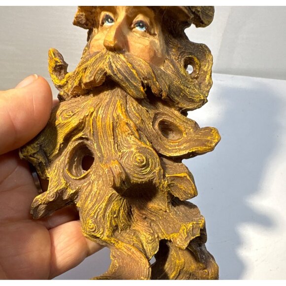 Old Man Tree Face Santa Ornament With Star & Holly Accents For Holiday Decor 8" - Picture 7 of 9